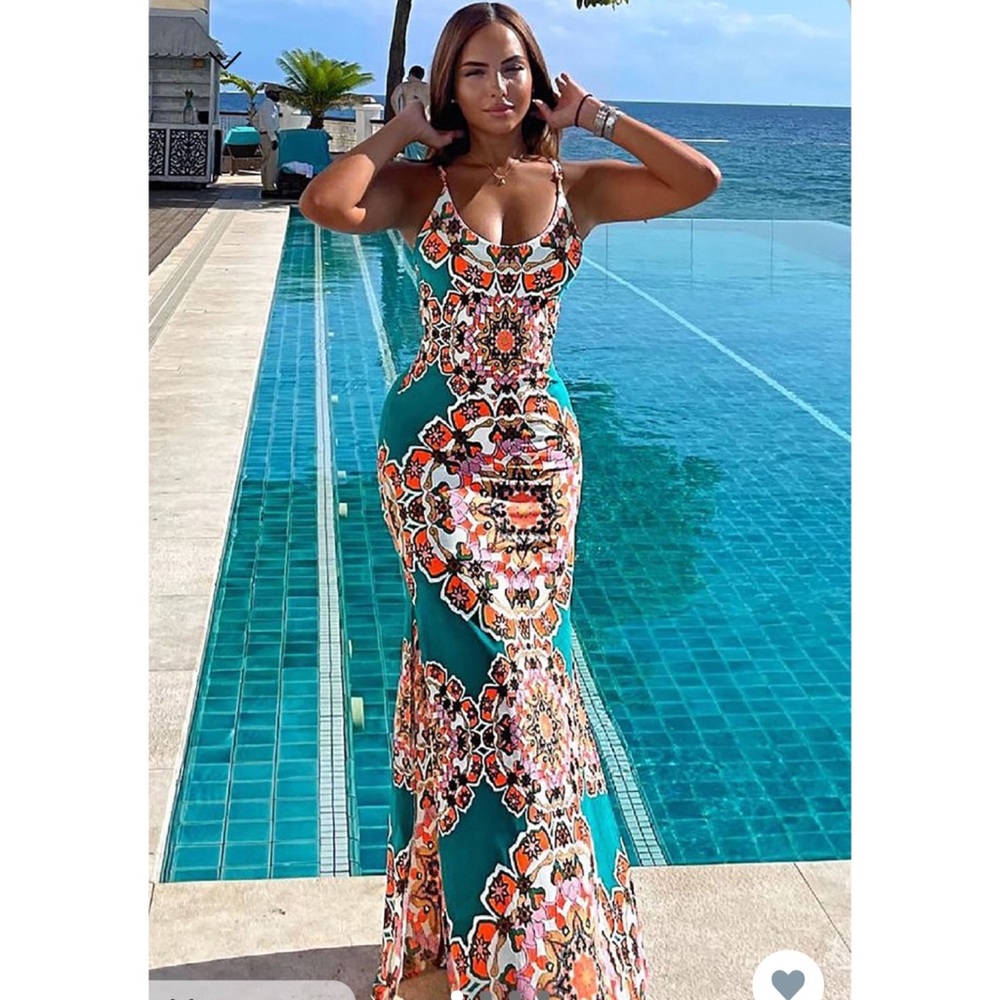 Fashion Nova - Kaleidoscope Days Maxi Dress